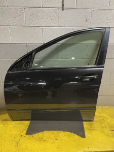 2006-2012 Mercedes R350 W251 Front Left Side Door Shell Assembly Black OEM