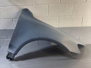 2007-2010 Volkswagen Touareg Right Side Fender Wing Panel Primed OEM *NOTE*