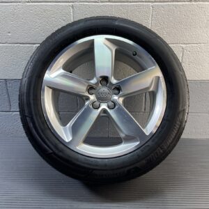 2009-2017 Audi Q5 8R Wheel Disc Rim 8Jx19 ET39 8R0601025J 108K Miles OEM *NOTE*