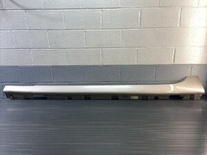 2010-2017 BMW 535i GT F07 Left Rocker Panel Molding Trim Silver OEM *NOTE*