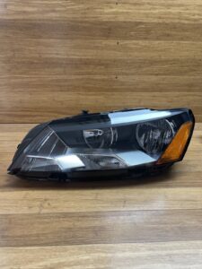 2011-2015 Volkswagen Passat Left Headlight Headlamp OEM Side *NOTE*