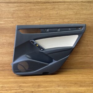 2012-2019 Volkswagen Passat B7 Interior Door Trim Panel Rear Right OEM *NOTE*