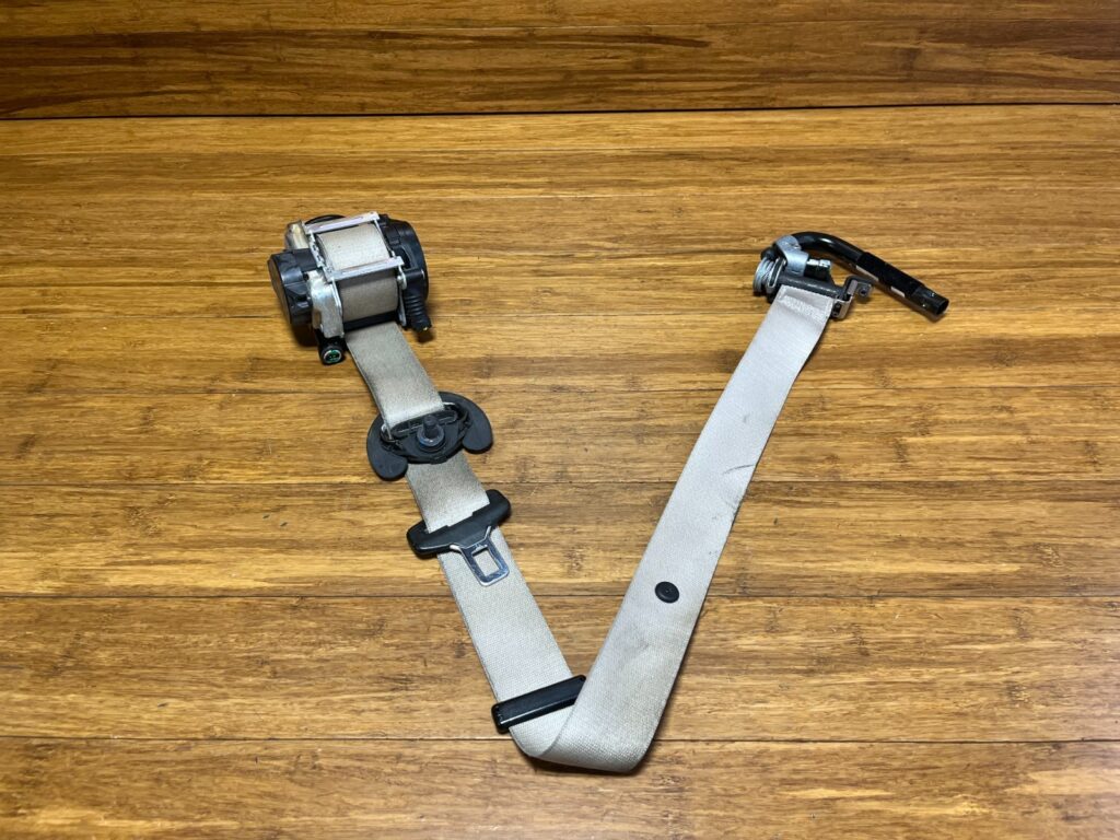 2014-2018 BMW F15 X5 Seatbelt Seat Belt Beige Retractor Front Left Side OEM