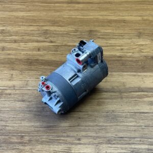 2014-2020 BMW i8 I12 1.5L AWD Electric A/C Compressor Unit 78k Miles OEM