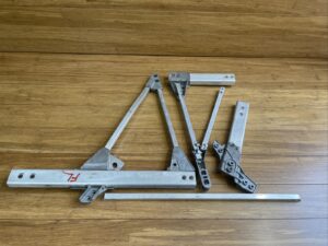 2014-2020 Mercedes S63 S560 W222 Front Strut Tower Support Bracket Set OEM