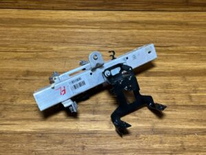 2014-2021 BMW I3 RWD Front Bumper Left Side Impact Bracket  39206867909 OEM