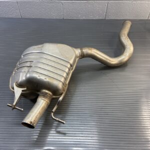 2015-2018 Mercedes C63 W205 4.0L V8 Rear Right Exhaust Muffler Silencer OEM