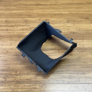 2015-2018 Porsche Macan S 95B 3.0L Right Radiator Air Guide Duct 95B117336 OEM