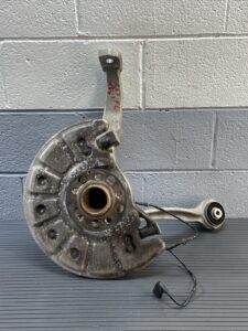 2015-2021 Mercedes C63 AMG Front Left Spindle Knuckle Hub OEM Assembly