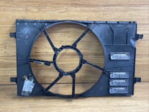 2015-2021 Volkswagen Golf Variant Tiguan Fan Engine Shroud 5QM121205C OEM