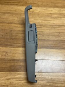 2016-2017 Audi Q7 Rear Door Switch Housing Bezel Trim Right Panel 4m0867364 D
