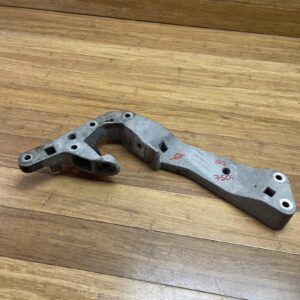 2016-2025 BMW 750I 4.4L Transmission Crossmember Mount Bracket 6861583 OEM