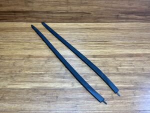 2017-2018 BMW X5 F15 Windshield Front Left & Right Side Set of 2 OEM *NOTE *