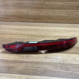 2018-2020 Audi Q5 SQ5 FY Lower Passenger Right Bumper Taillight OEM *NOTE*