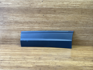 2018-2024 Volkswagen Tiguan AD1 Door Molding Rear Left Lower Black OEM *NOTE*