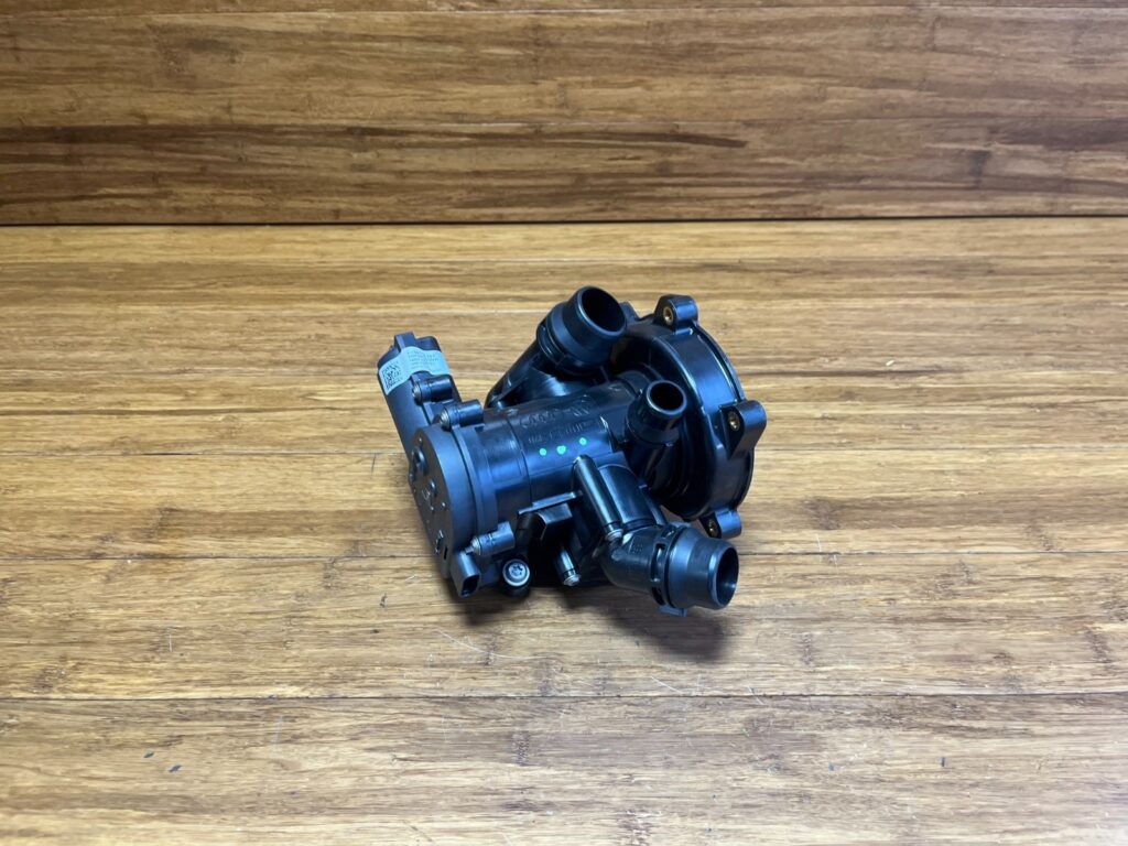 2018-2026 Audi A5 B9 2.0L Engine Water Pump Thermostat Genuine 06L121111P OEM