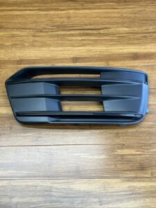 2019-2020 Audi Q5 FY Front Bumper Right Side Grille Bezel Trim OEM *NOTE*