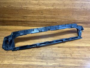 2019-2021 Mercedes AMG GT63S X290 Bumper Grille Inner Front Lower OEM *NOTE*