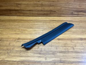 2019-2026 BMW X7 G07 Door B-Pillar Inner Trim Cover Panel Rear Right OEM