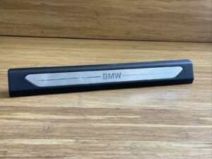 2019-2026 BMW X7 G07 Front Right Side Door Sill Scuff Plate Cover Trim OEM