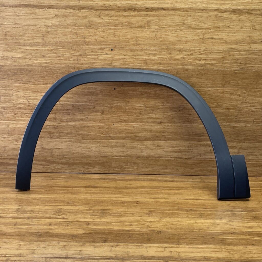 2020-2025 Volkswagen Atlas Wheel Arch Molding Trim Front Left OEM *NOTE*