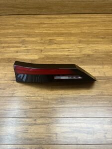 2021-2025 BMW X1 U11 Taillight Tailgate Rear Right Lamp OEM *NOTE*