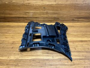 2022-2025 BMW 430 G26 2.0L Engine Support Side Bumper Right Mount Bracket OEM