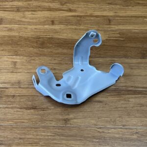 2023-2025 BMW X1 U11 Front Left Fender Mount Bracket 9883407 Alpine White OEM