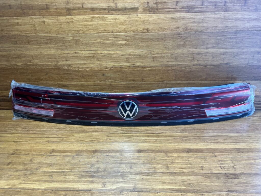 2024-2026 Volkswagen Atlas Cross Sport CA1 Tail Light LED Lamp Rear OEM *NOTE*