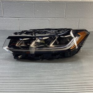 2025-2026 Volkswagen Jetta A7 Base Reflector LED Headlight Front Left OEM *NOTE*