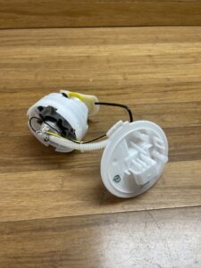 2002-2006 Audi A4 L4 1.8L Fuel Pump Module Assembly 8E0906087P OEM