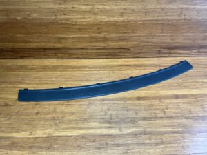 2004-2010 Volkswagen Touareg Bumper Molding Trim Black Rear Side 7L6807787A OEM