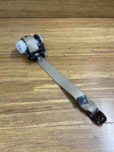 2007-2012 Mercedes R350 R320 W251 Rear Left Seat Belt Safety Harness OEM