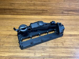 2009-2015 Volkswagen Jetta Golf / Audi A3 2.0L TDI Diesel Engine Valve Cover OEM