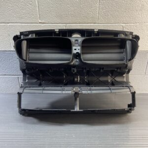 2009-2017 BMW 528i F10 2.0L Radiator Air Duct Grille Air Shutter OEM *NOTE *