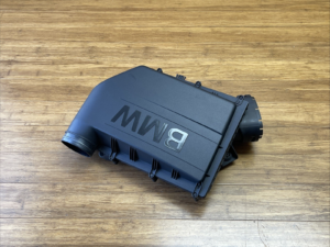 2009-2019 BMW 535xi F10 Engine Air Intake Filter Box Assembly  139K Miles OEM