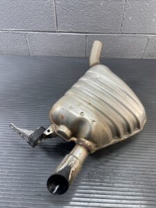 2011-2012 Audi Q5 8R 2.0L Exhaust Muffler Silencer Pipe Rear Left Side OEM