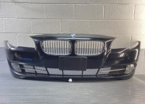 2011-2013 BMW 535xi F10 Bumper Cover Front Side Black Metallic 475 OEM *NOTE*