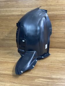 2011-2014 Volkswagen Jetta Front Right Fender Liner Splash Guard Shield *NOTE*