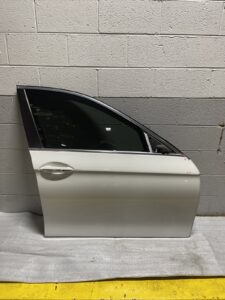2011-2016 BMW F10 528i 535i 550 Front Right Passenger Door White OEM*note