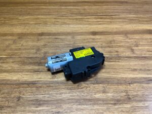 2011-2018 BMW X5 F15 Overhead Sun Roof Window Glass Motor Assembly OEM