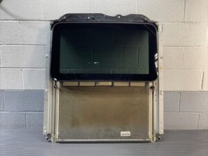 2012-2018 Mercedes CLS550 CLS63 W218 Sunroof Glass Frame Assembly OEM *NOTE*