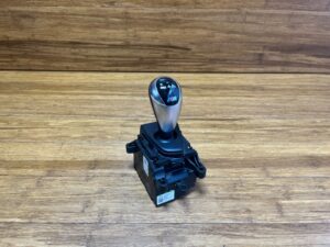 2012-2021 BMW M4 F83 Automatic Transmission Gear Shifter Selector OEM *NOTE*
