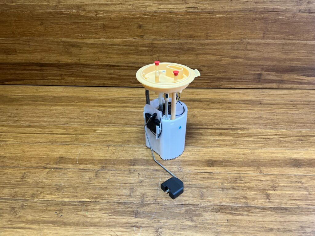2014-2015 Volkswagen Passat 2.0L Engine Electric Fuel Pump Unit 561919050B OEM