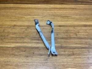 2014-2019 BMW X5 F15 Brace Struts Front Left & Right Lower Side Set of 2 OEM