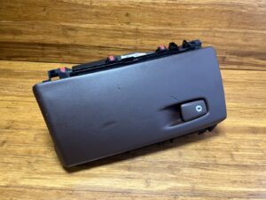 2014-2019 BMW X5 F15 Glove Box Compartment Lid Front Right Dash Panel OEM *NOTE*