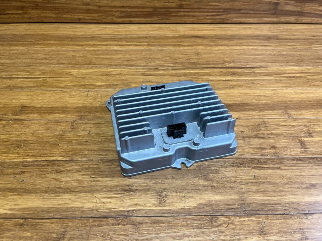 2014-2019 BMW X6M F86 Hybrid Battery Voltage Converter Control Module OEM