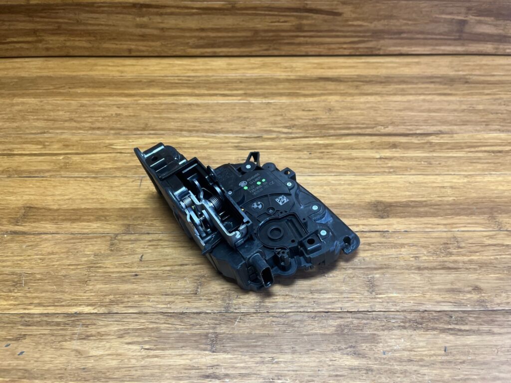 2014-2023 BMW X5 F15 Door Lock Latch Actuator Motor Assembly Rear Right Side OEM