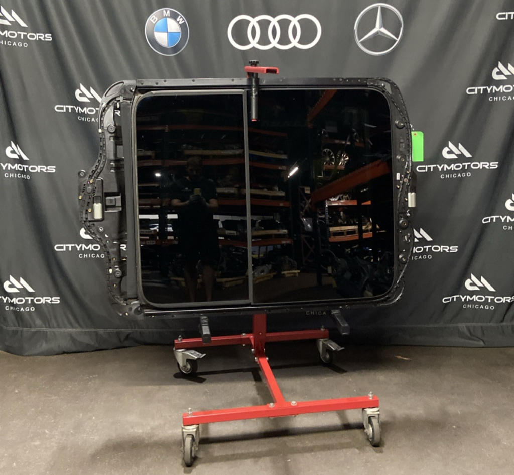 2015-2018 Audi Q3 8U Panoramic Sunroof Glass Frame Motor Assembly Black OEM