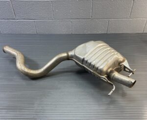2015-2018 Mercedes C63 W205 4.0L V8 Rear Left Exhaust Muffler OEM A2054900135
